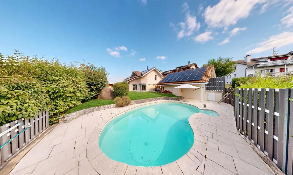 Villa d'exception avec une vue imprenable sur le lac de la Gruyère