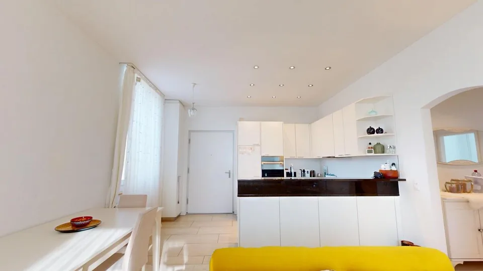 Moderne und sonnige 4.5 Zimmer Wohnung