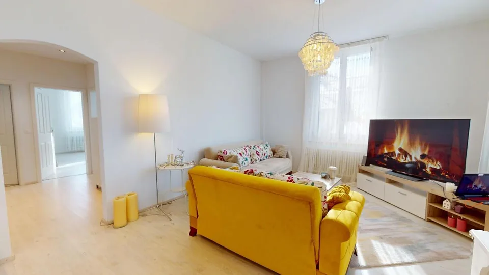 Moderne und sonnige 4.5 Zimmer Wohnung