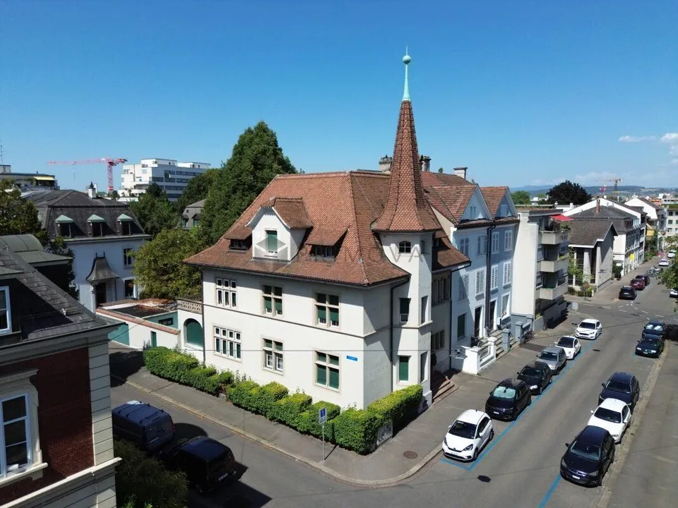 Ein Stück Basler Zeitgeschichte: Unvergleichliches Stadtpalais mit ...