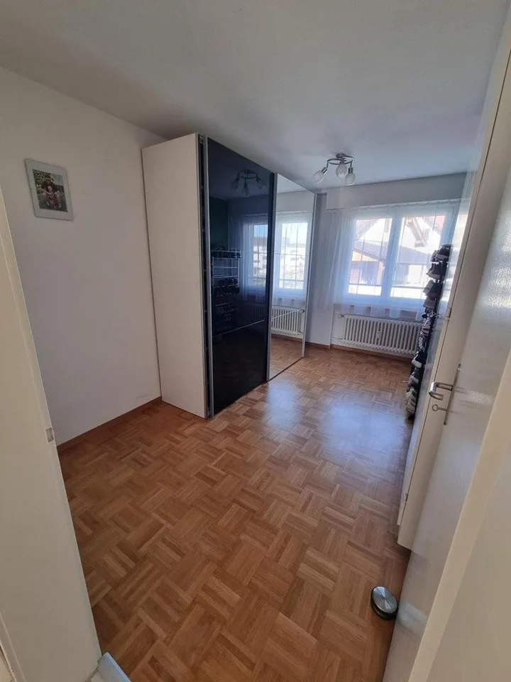 Grosszügige 4 Zimmerwohnung in Thun