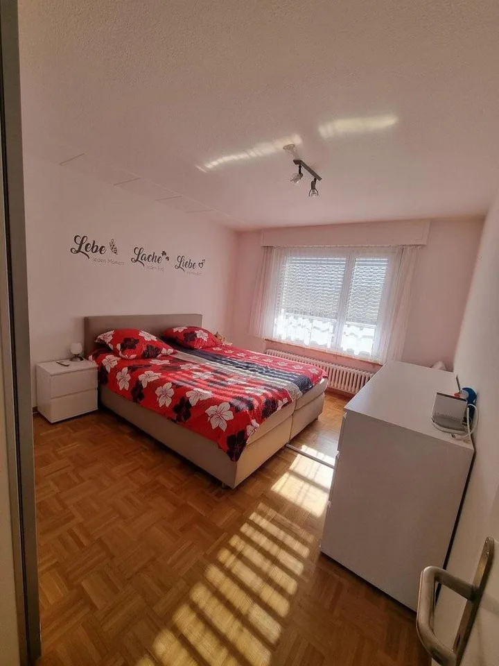 Grosszügige 4 Zimmerwohnung in Thun