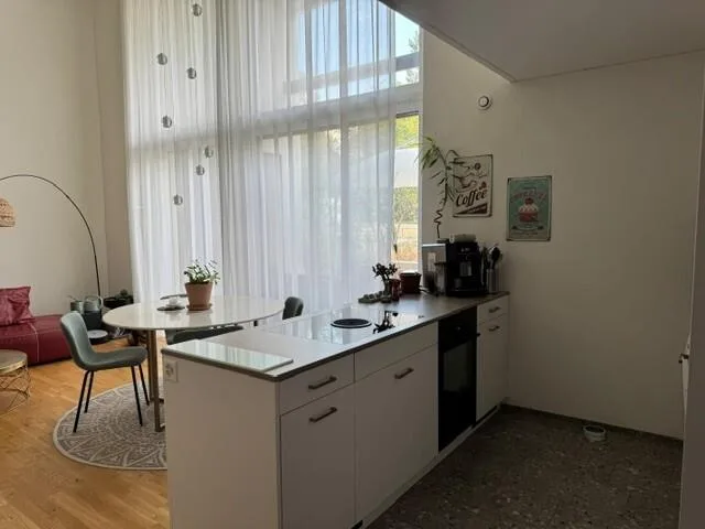 5.5-Zimmer-Maisonettewohnung mit grosszügigem Sitzplatz und Garten