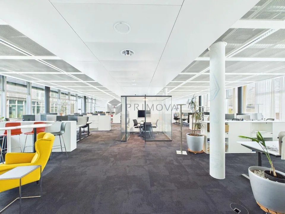 Attraktive und helle Bürofläche an bester Lage in Zürich Oerlikon