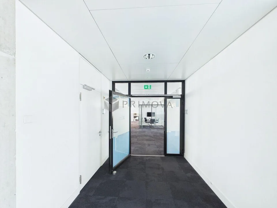 Attraktive und helle Bürofläche an bester Lage in Zürich Oerlikon