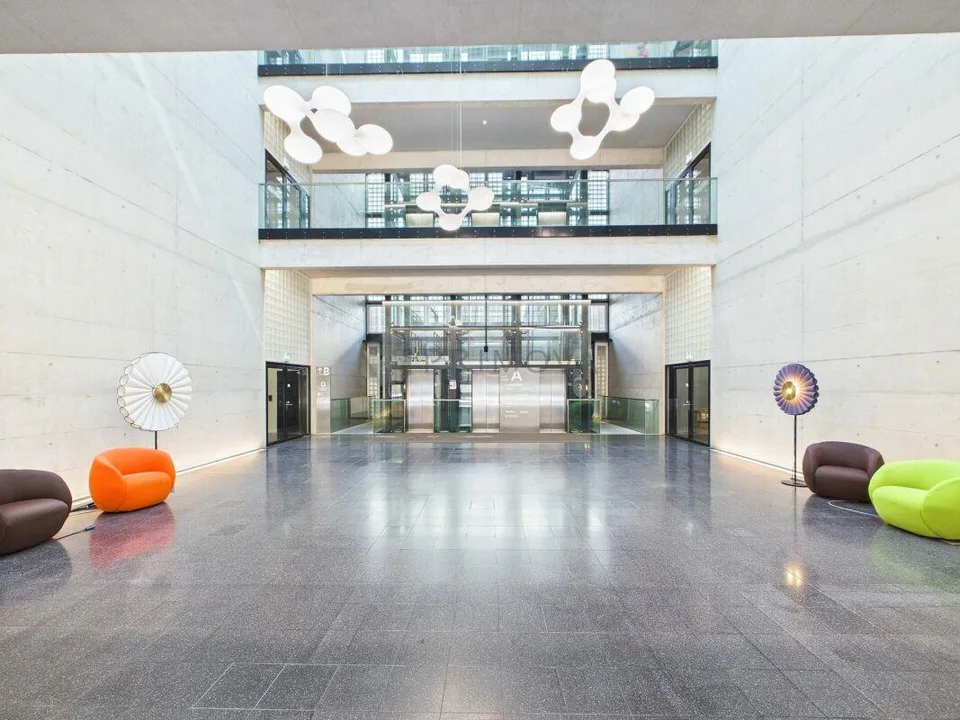 Attraktive und helle Bürofläche an bester Lage in Zürich Oerlikon