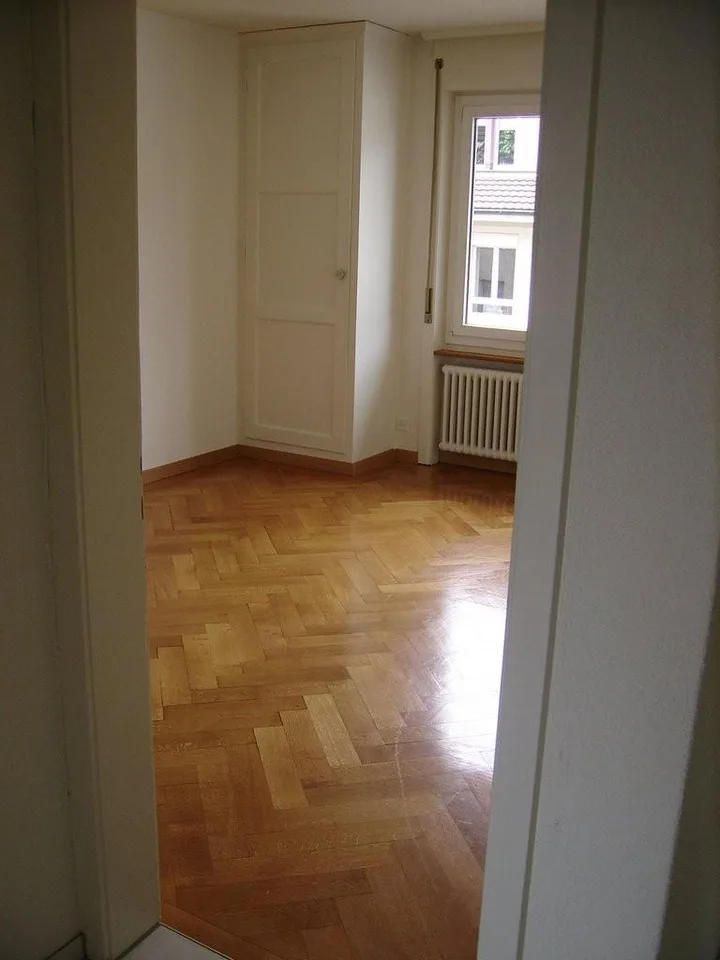 grosszügige Stadt-Wohnung mit Charme