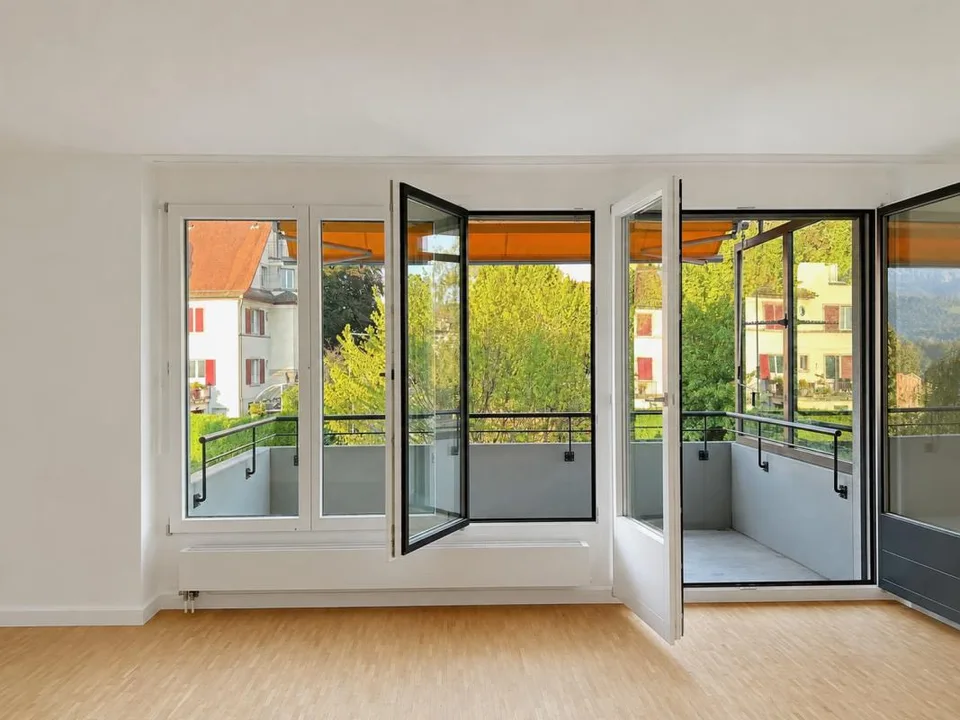 Attraktive 3.5-Zimmerwohnung am Sonnenplatz mit Bergblick