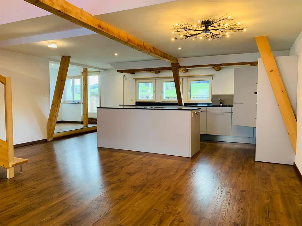 Charmante 4.5-Zimmer-Maisonette-Wohnung zu vermieten