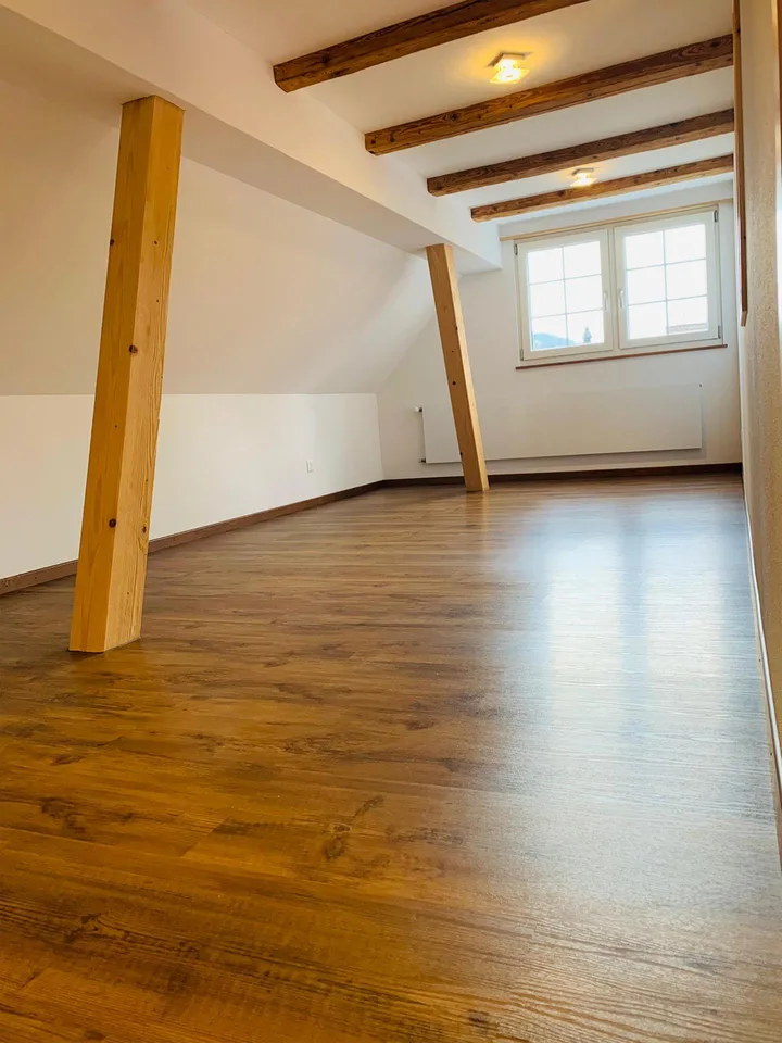 Charmante 4.5-Zimmer-Maisonette-Wohnung zu vermieten