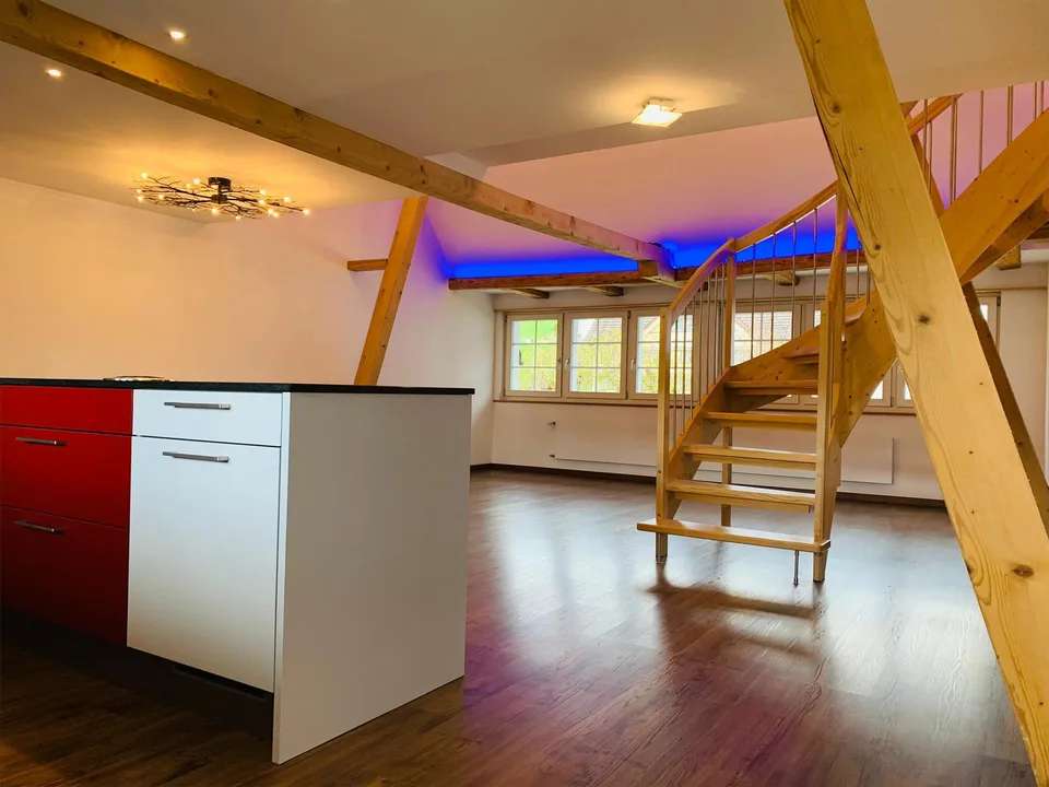 Charmante 4.5-Zimmer-Maisonette-Wohnung zu vermieten