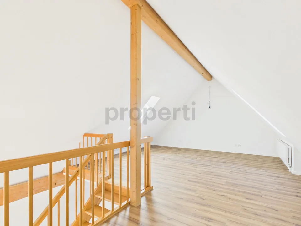 Charmante 4-Zimmer-Maisonette-Wohnung mit Dachgeschoss-Charme in Fe...
