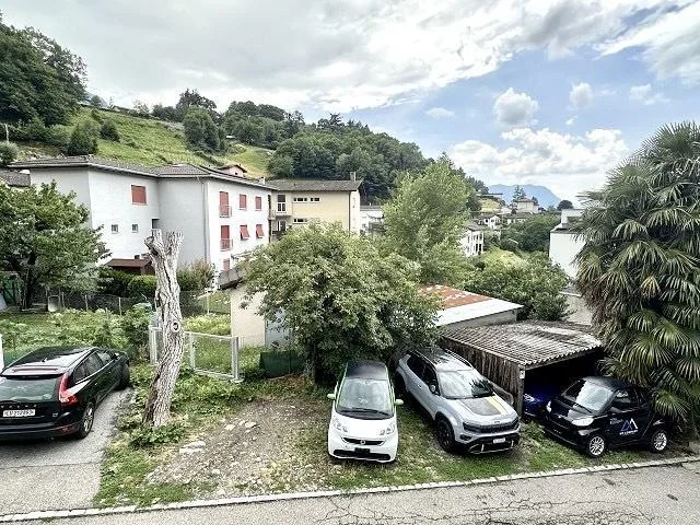 2 1/2-Zimmer-Einfamilienhaus mit Gästebungalow an sehr ruhiger Lage...