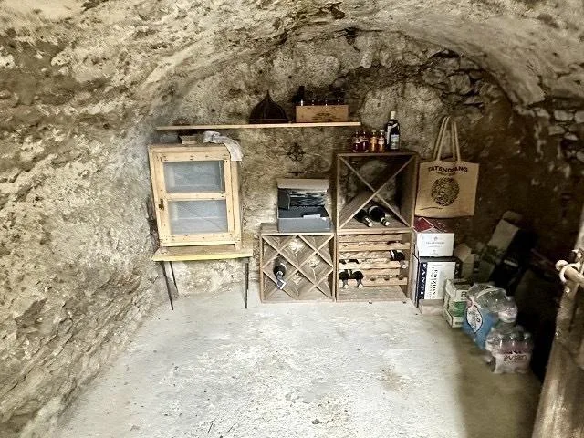 2 1/2-Zimmer-Einfamilienhaus mit Gästebungalow an sehr ruhiger Lage...