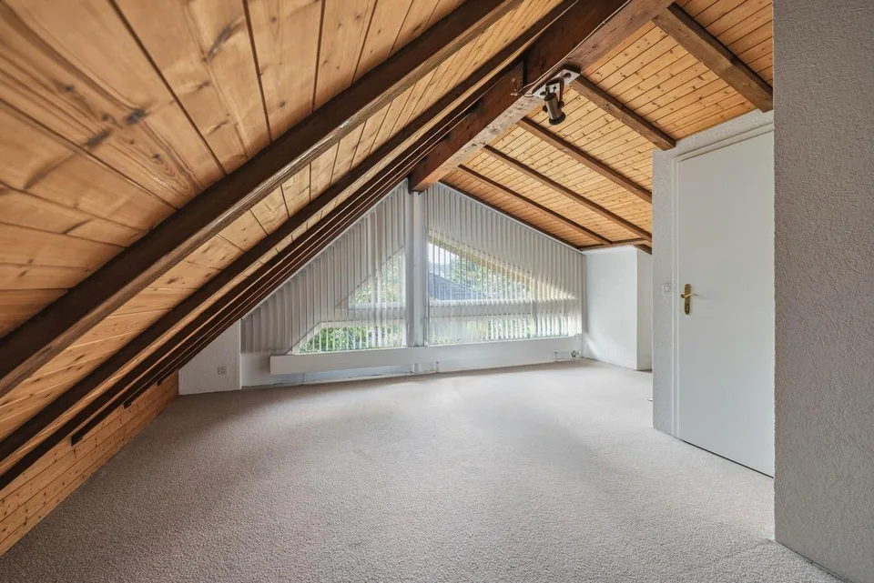 5.5-Zimmer-Doppeleinfamilienhaus mit Garten in Muttenz