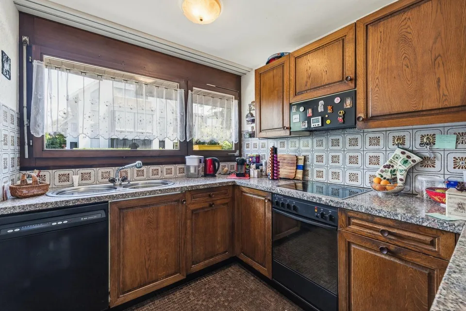 5.5-Zimmer-Doppeleinfamilienhaus mit Garten in Muttenz