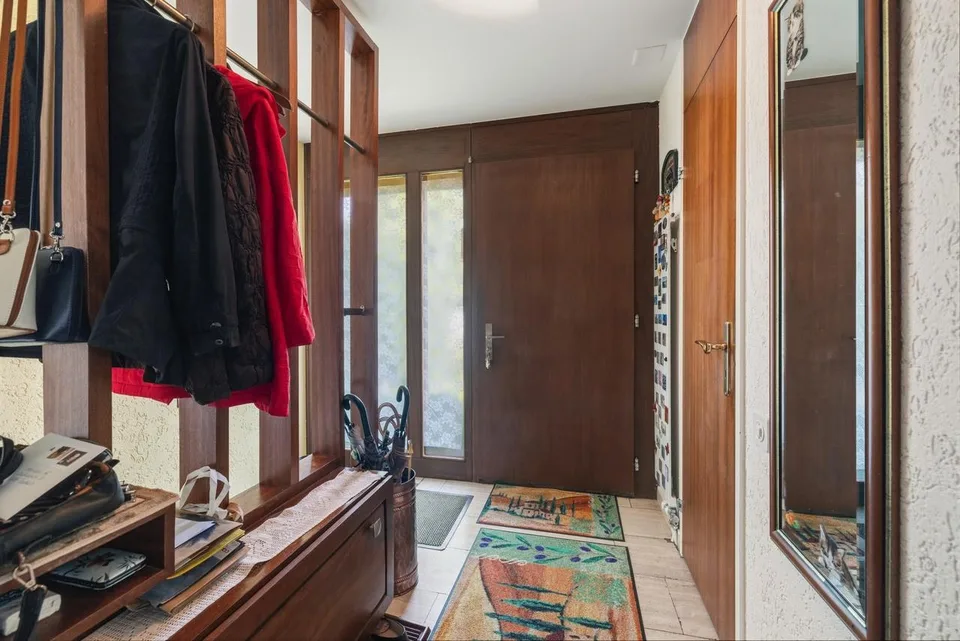 5.5-Zimmer-Doppeleinfamilienhaus mit Garten in Muttenz