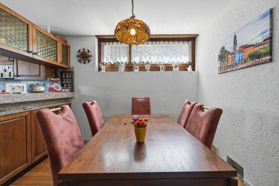 5.5-Zimmer-Doppeleinfamilienhaus mit Garten in Muttenz