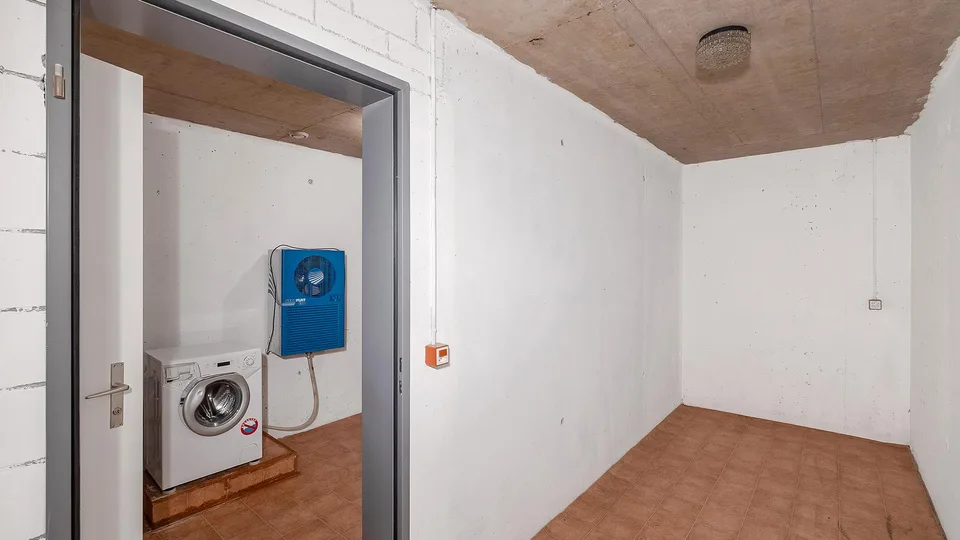 Grosszügige Familienwohnung an ruhiger Lage - mit Balkon & Cheminée