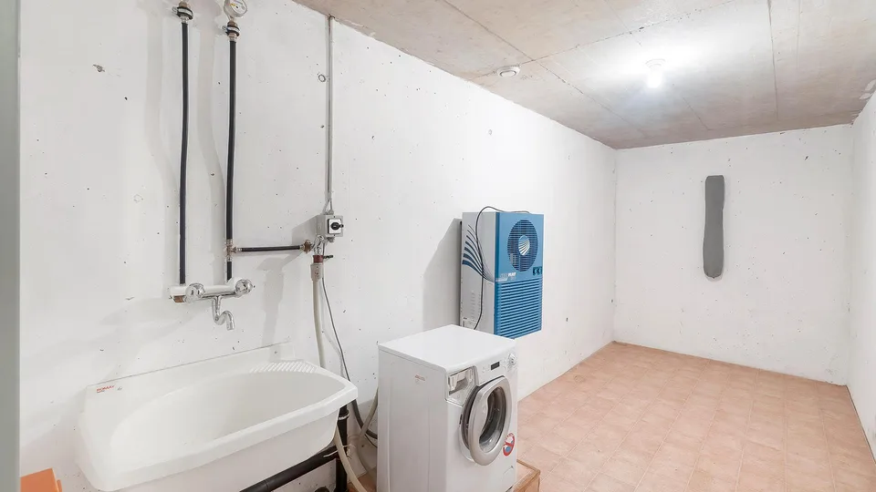 Grosszügige Familienwohnung an ruhiger Lage - mit Balkon & Cheminée