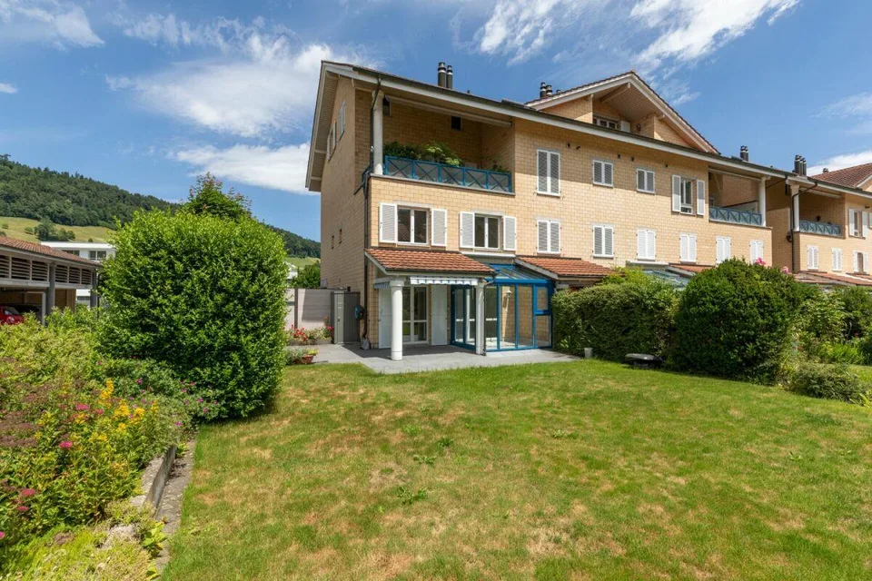 Maisonette-Gartenwohnung mit vielen Extras