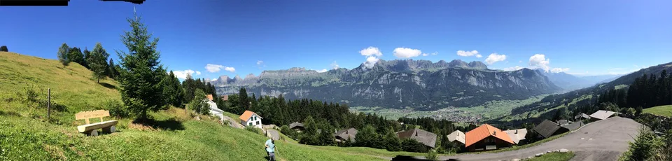 804 m2 Bauland W2b zuoberst im Anggetlin mit Traumsicht - Erstwohnsitz