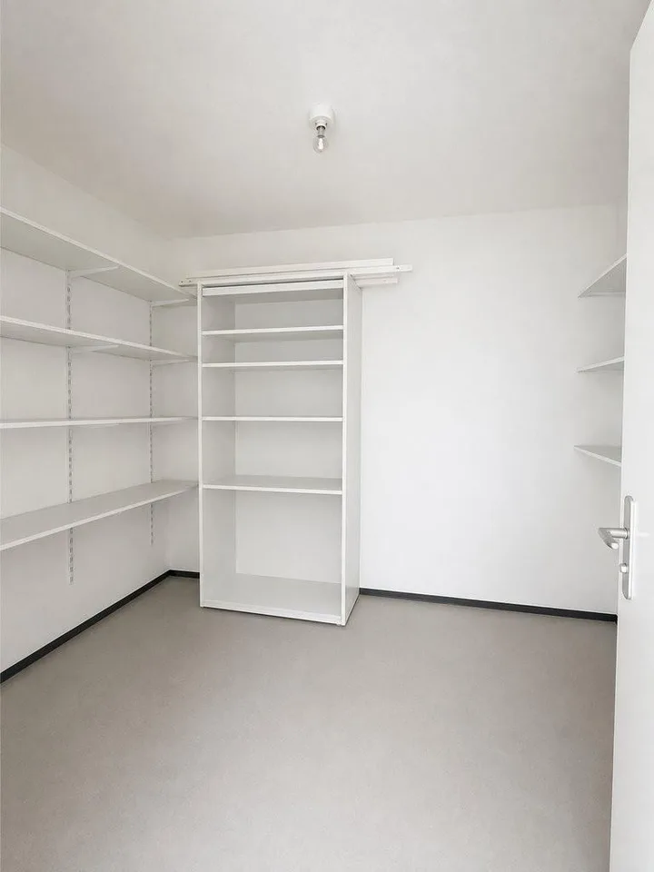 Dein neues Gewerbeobjekt! Ideal für Büro, Praxis und mehr