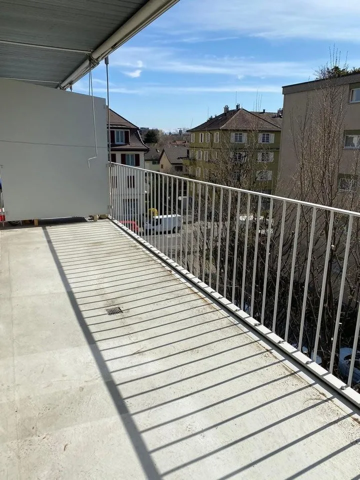 Grosszügige 3.5-Zimmerwohnung mit moderner Küche