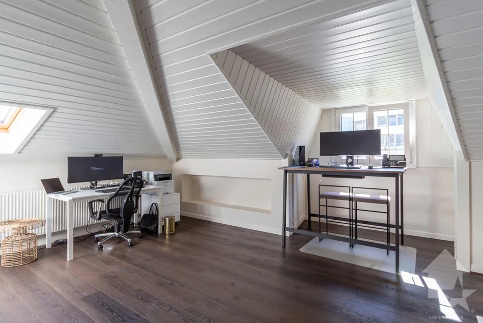 Villa 6.5 pièces rénovée avec studio indépendant et grand jardin – Foto 24 von 30