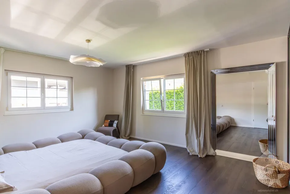 Villa 6.5 pièces rénovée avec studio indépendant et grand jardin – Foto 13 von 30