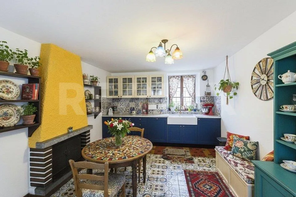 Casa ticinese con terrazza e mansarda panoramica – Foto 8 von 15