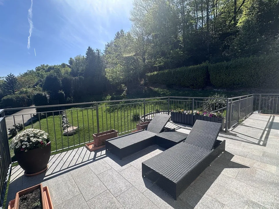 SPETTACOLARE CASA 5.5 CON MERAVIGLIOSA VISTA LAGO – foto 7 di 13