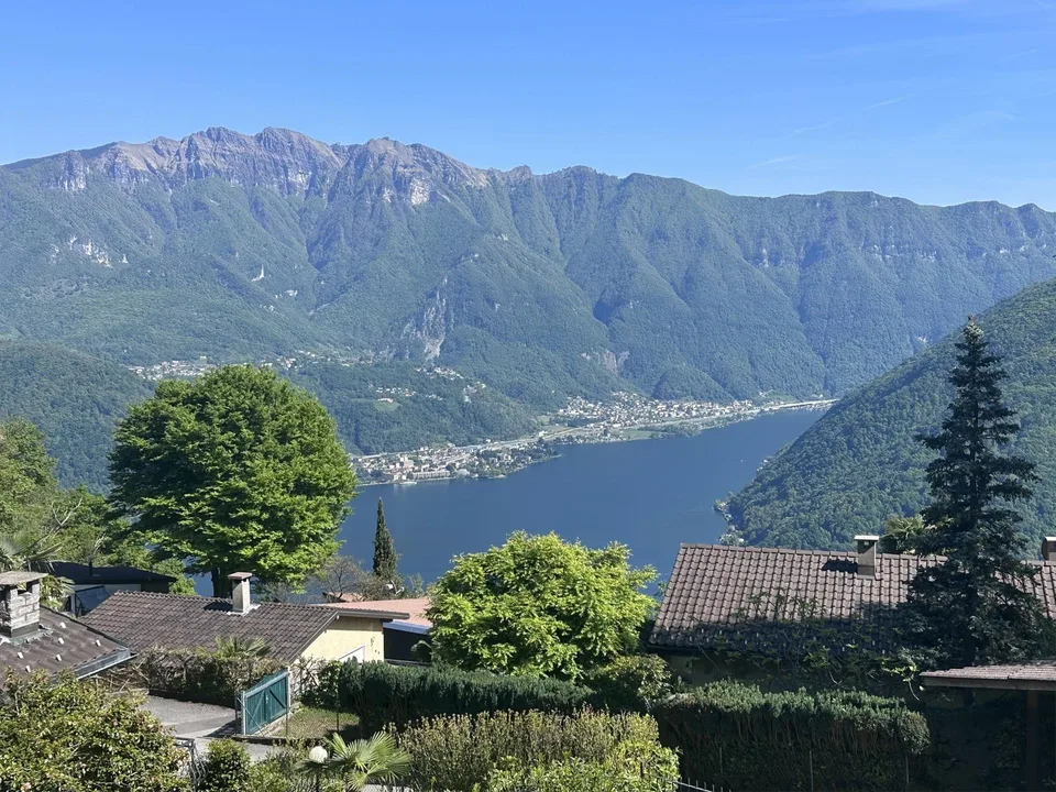SPETTACOLARE CASA 5.5 CON MERAVIGLIOSA VISTA LAGO – foto 6 di 13