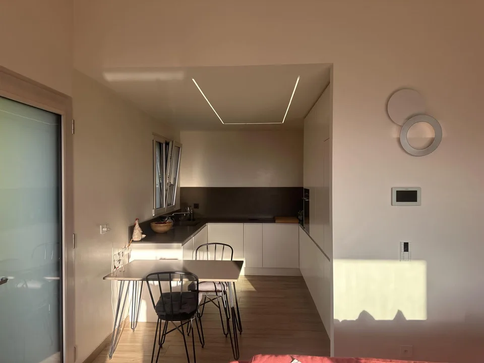 SPETTACOLARE CASA 5.5 CON MERAVIGLIOSA VISTA LAGO – foto 9 di 13
