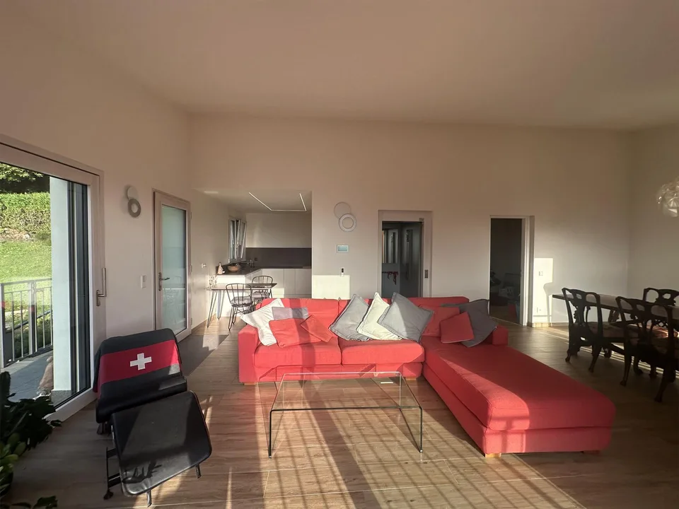 SPETTACOLARE CASA 5.5 CON MERAVIGLIOSA VISTA LAGO – foto 8 di 13