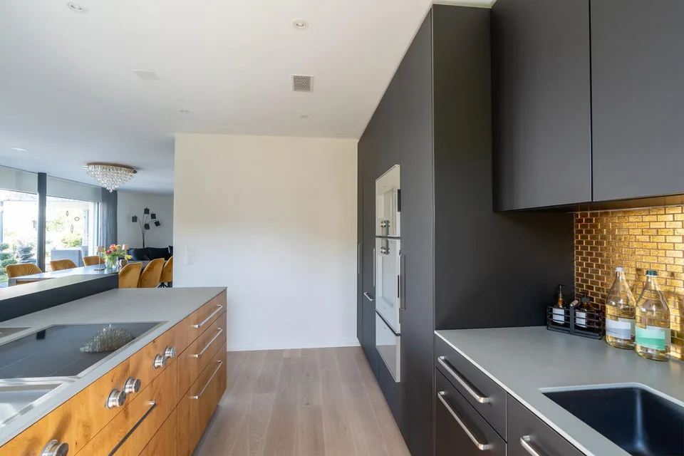 Luxuriöses Einfamilienhaus mit privater Garten-Oase – foto 11 di 24