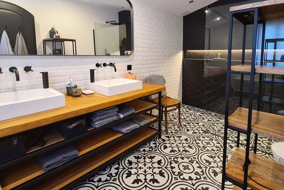 Maison de noyau rénovée avec jardin privé à Piandera – photo 8 sur 9