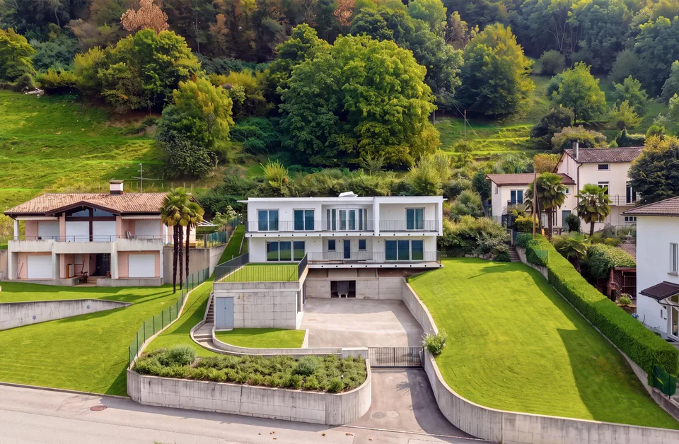 Exklusive und prächtige Villa mit Seeblick, 6,5 Zimmer in Pugerna – Foto 25 von 26