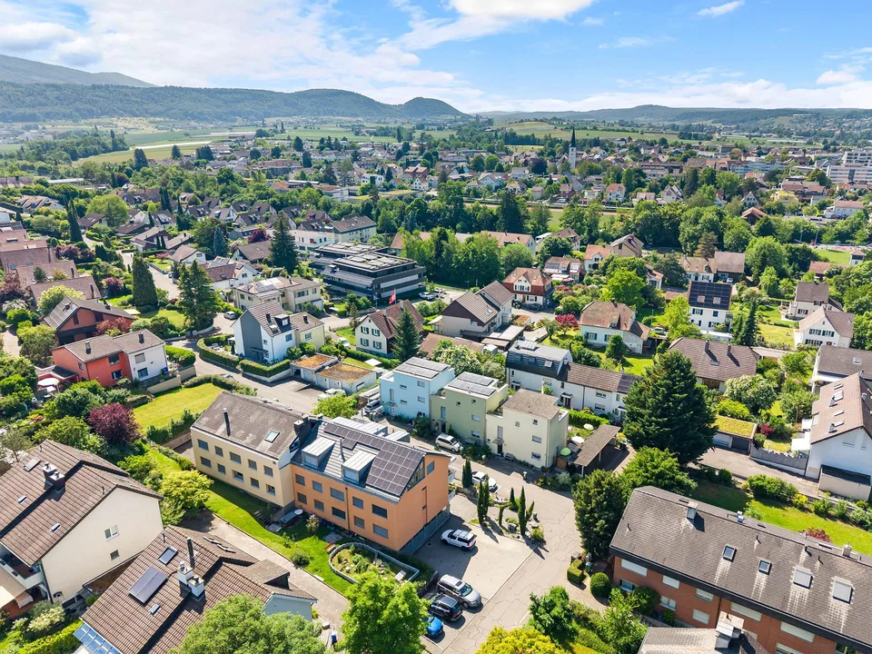 Mehrfamilienhaus mit 5 Wohneinheiten und angrenzende Baulandreserve