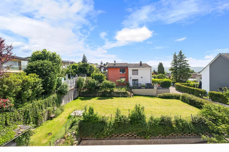 Mehrfamilienhaus mit 5 Wohneinheiten und angrenzende Baulandreserve