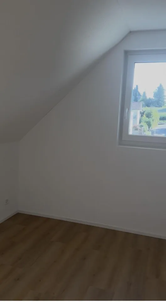 Helle Dachgeschosswohnung zum Wohlfühlen