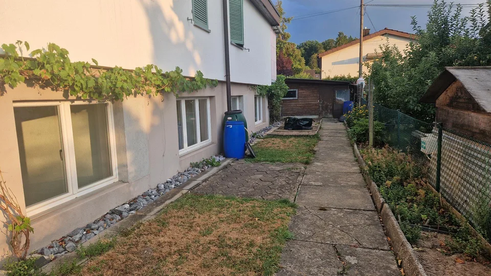 3.5 Zimmer Wohnung mit Gartenanteil