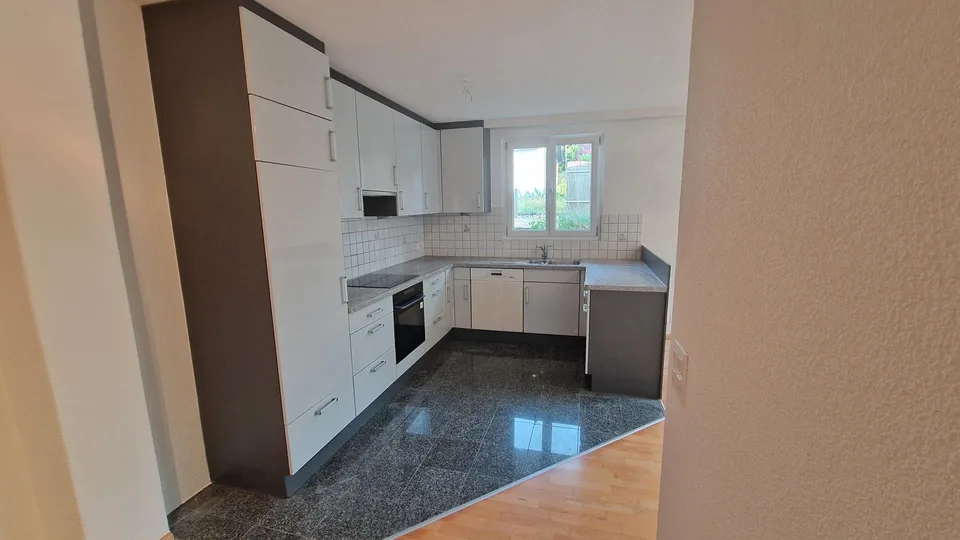 3.5 Zimmer Wohnung mit Gartenanteil