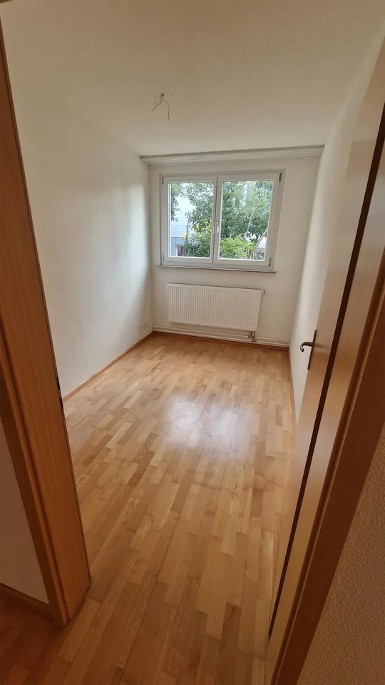 3.5 Zimmer Wohnung mit Gartenanteil