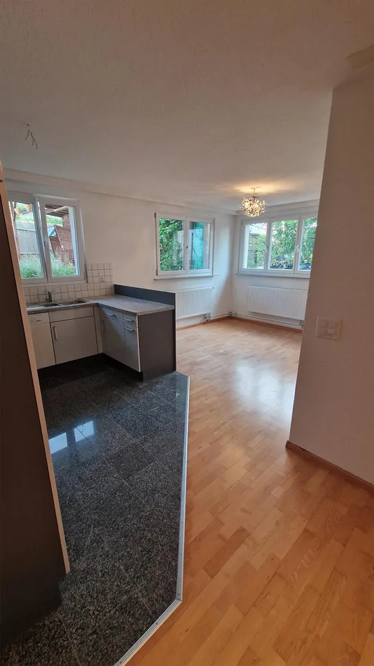 3.5 Zimmer Wohnung mit Gartenanteil