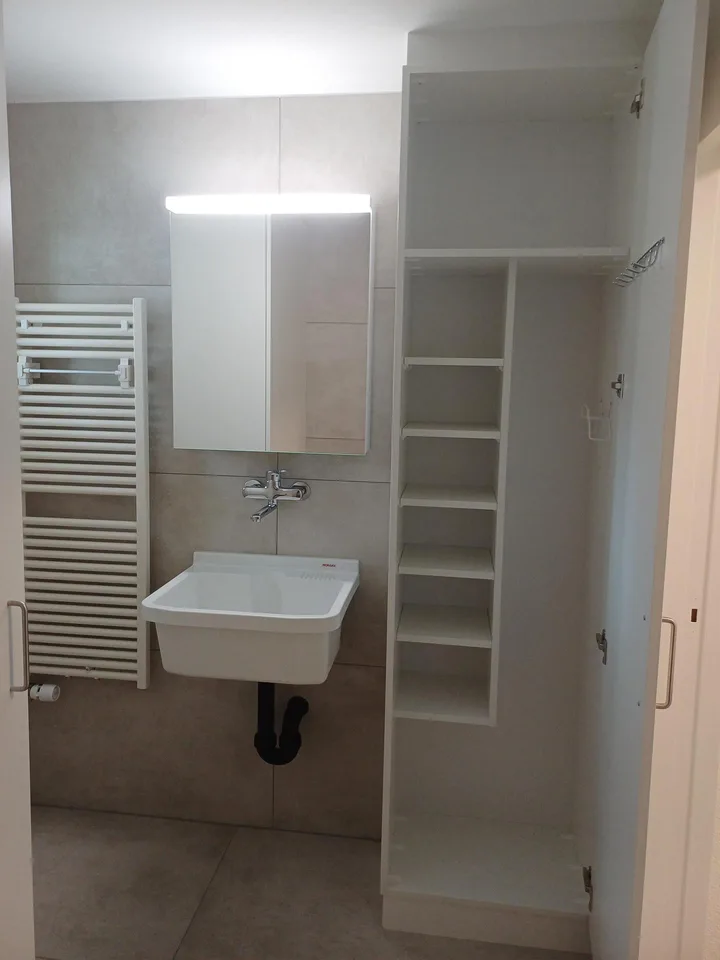 Frisch renovierte helle Altbauwohnung