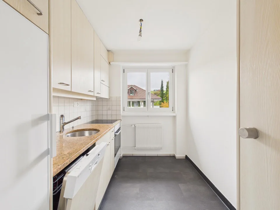 Charmante 3.5 Zimmer Wohnung mit sonnigen Wintergarten
