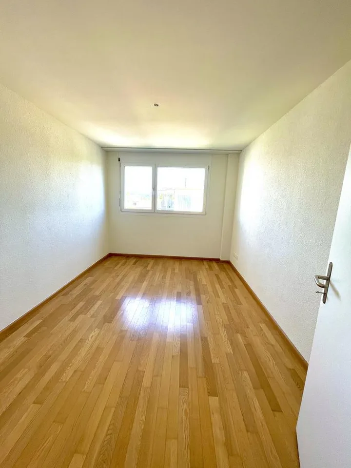 CHARMANTE WOHNUNG AN ZENTRALER LAGE