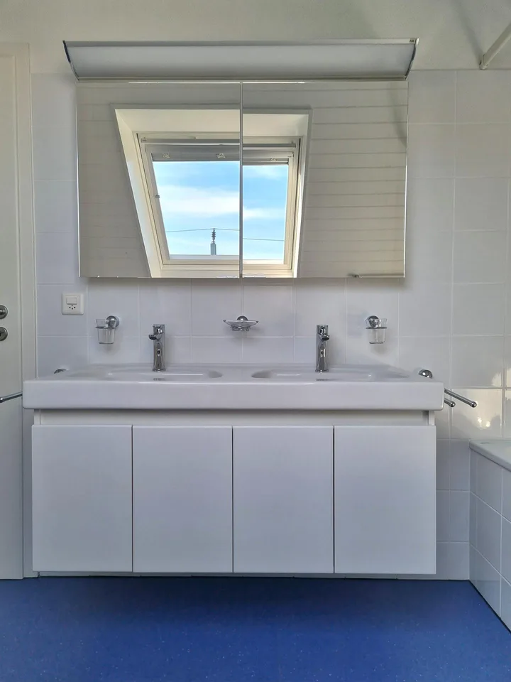 In 5 Minuten am See – 3.5-Zimmer-Maisonettewohnung mit Charme