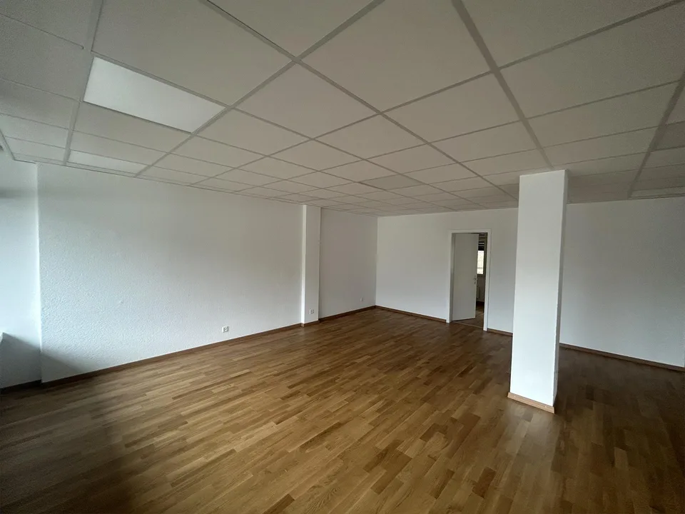 Renovierte Gewerberäume mit Potential – photo 2 of 2